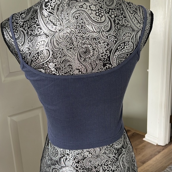 Brandy Melville tank top - Picture 3 of 4